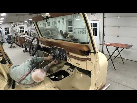 Видео: Лобовое стекло, задняя дверь, двери, Jeep CJ7 1982 года