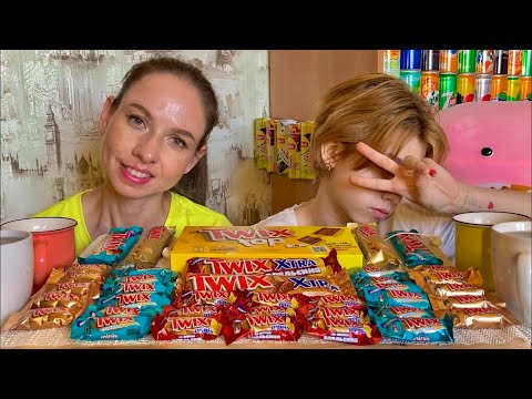 Видео: МУКБАНГ ТВИКС/ШОКОЛАД/ПЕЧЕНЬЕ/КОНФЕТЫ/ИГРАЕМ В ИГРУ/MUKBANG TWIX