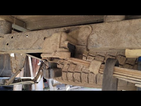 Видео: Замена подушки рессоры