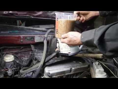 Видео: Не хитрая установка для промывки радиатора печки.И сам процесс.