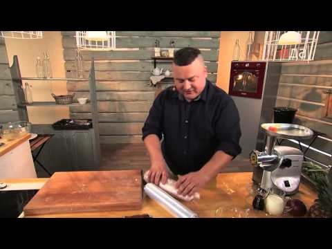 Видео: Галантин с орехами пекан в винном соусе