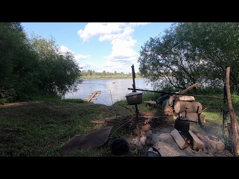 Видео: ЛЕТО. РЫБАЛКА на Вятке. Отдых на ВЫХОДАХ - это обалденно. Природа Вятского края великолепна. Часть 1