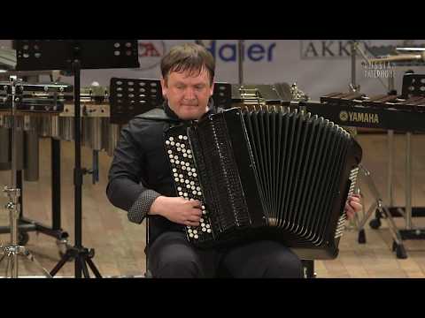 Видео: Bach-Busoni-Lips Chaconne D Minor BWV 1004 - Artem Nyzhnyk / Бах-Бузони-Липс "Чакона" - Артем Нижник