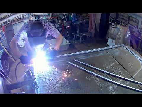 Видео: Ворота из профнастила