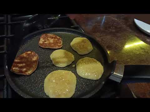 Видео: Банановые оладьи 🥞 #ПП питаемся правильно