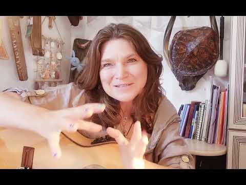 Видео: Елена Фролова в день рождение поэта Софии Парнок