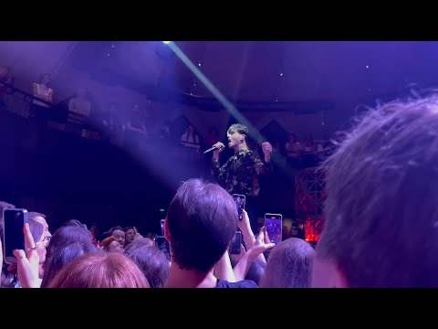 Видео: Shortparis — Муж начальницы [Live in Yerevan 19.10.2025]