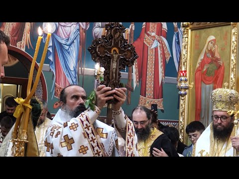 Видео: КРЪСТОВДЕН в София. Патриаршеска св. Литургия. Храм ,,Въздвижение на св. Кръст Господен"