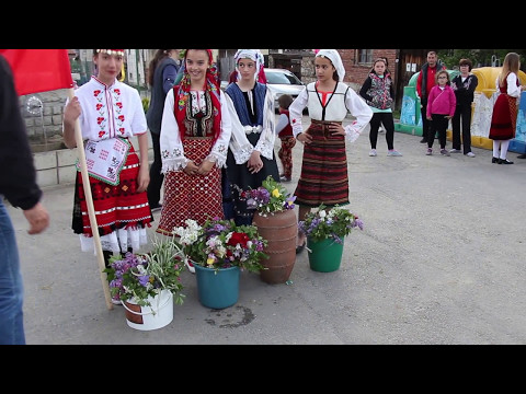 Видео: Ритуала „Топене на китки в Добринище "