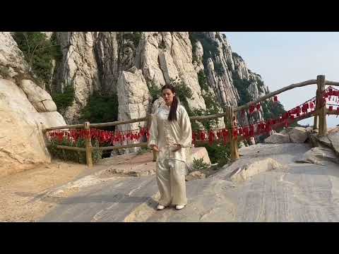 Видео: Упражнение «Погладить рыбу, расправить крылья». Второй вид дыхания.