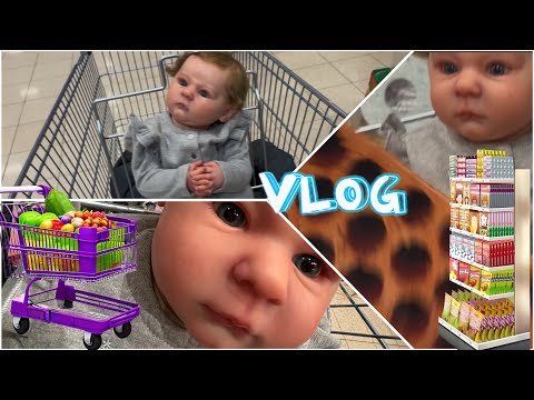 Видео: Vlog:Поехали с куклой реборн в магазин. Купила Монике кирпич?😱