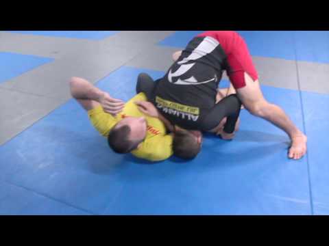 Видео: 6 подходов к прохождению коленного щита (Лахлан Джайлс)