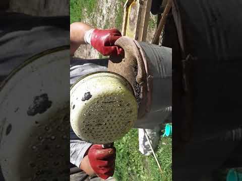 Видео: Воскотопка. Прес лисиця