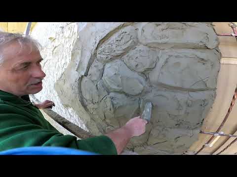 Видео: Декоративный  камень  на  фасаде  дома из  арт  бетона.  мастер  класс