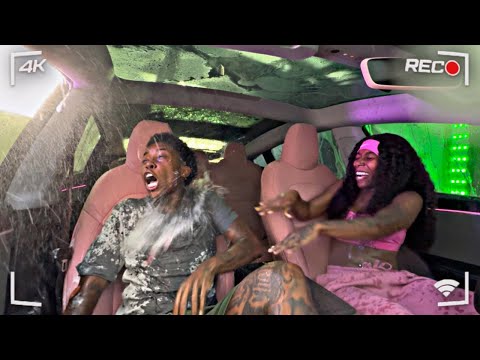 Видео: БРОСАЕМ ШАРИКИ С ВОДОЙ В ДЕВУШКУ НА АВТОМОЙКЕ 🧼 😱 * УМОРИТЕЛЬНО*