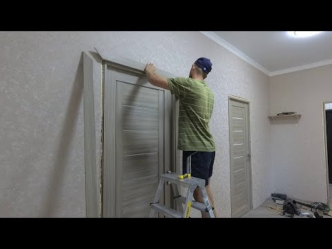 Видео: Установка наличников межкомнатных дверей  как правильно установить наличник простой способ установки