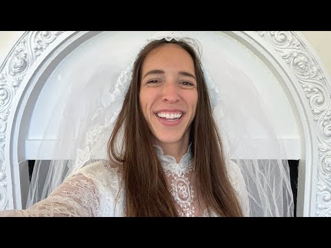Видео: Примеряю свадебное платье моей мамы!