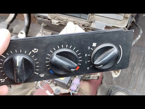 Видео: Кріплення тросиків пічки Renault 19 — Чому не перемикаються режими?