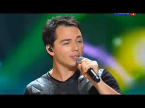 Видео: Леонид Агутин, Родион Газманов и Миша Григорян  - Танцуй, пока молодой (Новая Волна 2016)