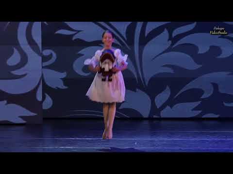 Видео: Вариация Маши из спектакля "Щелкунчик" Школа балета "Little swan" Конкурс "BOSOНОЖКИ" Минск-2023