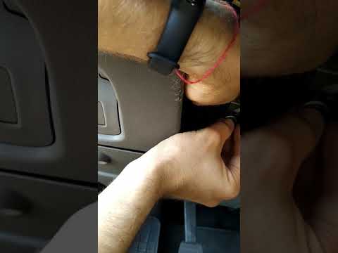 Видео: Steering Locked - решение проблемы на примере Renault Grand Scenic 2