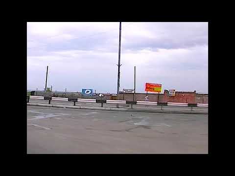 Видео: Пять минут на автомобиле по Новотроицку образца 2004 года...
