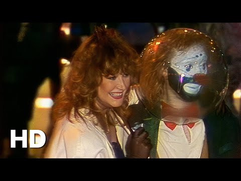 Видео: Алла Пугачёва - Сто друзей («Цветы и песни Сан-Ремо в Москве») 1986