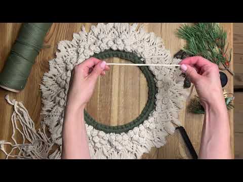 Видео: Плетём рождественский венок часть 3