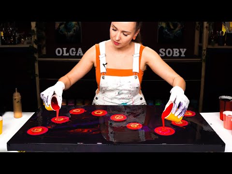 Видео: Высокий контраст!🤩 Яркие красные цветы на темной основе ~ Акриловая заливка ~ Абстрактное искусство