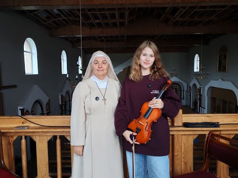 Видео: Интервью с участниками Гурта "Шлях" - Ангелина