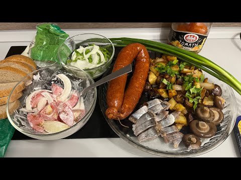 Видео: Мукбанг Жареная картошка с салом и грибами| Хоррор