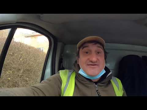 Видео: Наши в Британии. Выпуск 1. Работа курьером в Англии