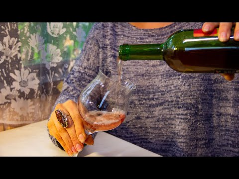 Видео: Сочетание вина и еды или вино и вобла