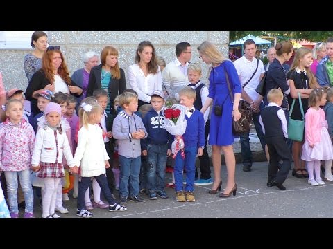 Видео: 1 сентября - День знаний! Полная версия утренника в детском саду №182 - Шоу Барбоскиных