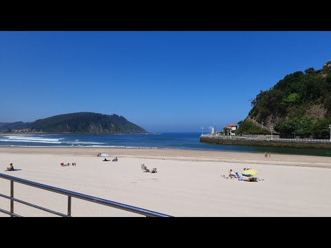 Видео: # 143 Рибадеселья.  Открытие Купального Сезона На Севере Испании.  Астурия.  Ribadesella. Asturias