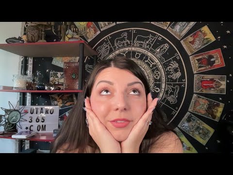 Видео: Счастлив ли он в личной жизни? Таро Юлия Петрова Прямые Эфиры