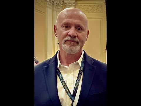 Видео: Марк Медоуз получает иммунитет для дачи показаний в федеральном большом жюри о преступлениях Трам...