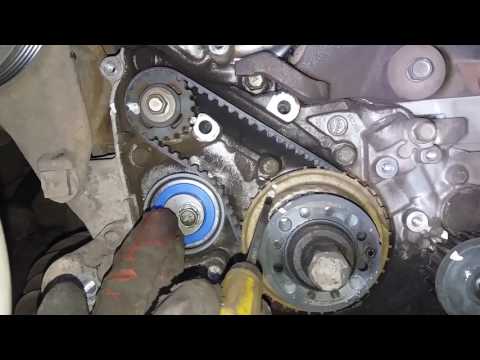 Видео: Замена ремня ГРМ 4G63 мицубиси