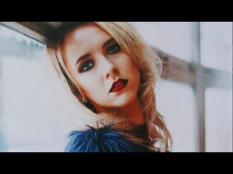 Видео: Лена Третьякова и группа Море! Квартирник! (Москва. Клуб Гоголь. 24.04.16)