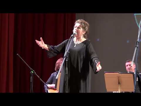 Видео: Только раз бывает в жизни встреча - Вера Добролюбова