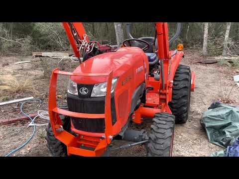 Видео: Трактор Kubota глохнет, снимите топливный бак и прочистите его.