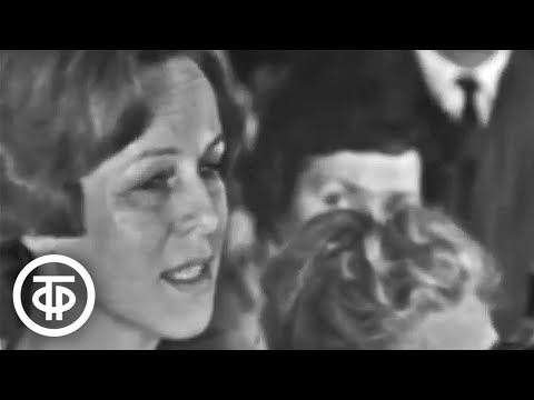 Видео: Гелена Великанова "Когда разлюбишь ты". Голубой огонек (1968)