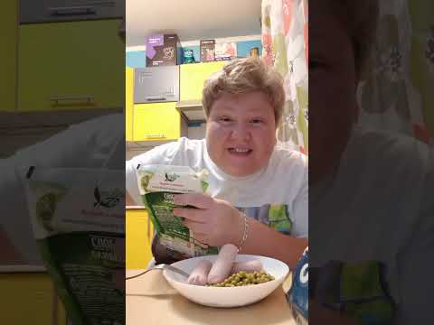 Видео: Сосиски с горошком, пиво и минтай с перцем