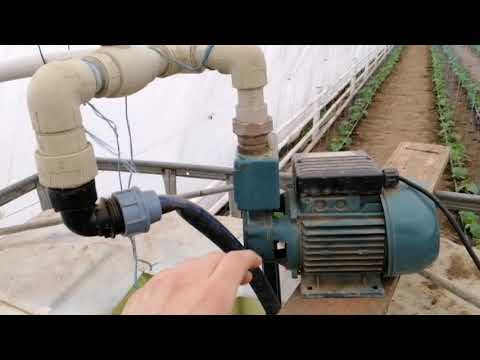 Видео: Полив и подогрев воды в теплице!