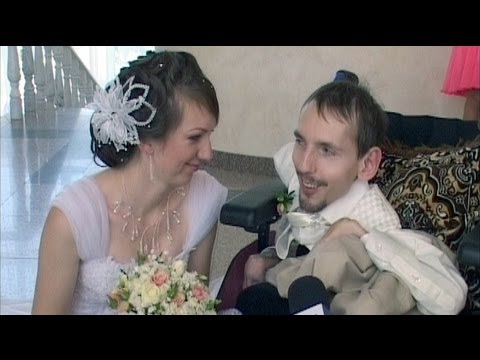 Видео: Григорий Прутов и Анна Стэльмахович сыграли свадьбу