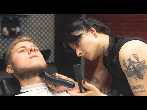 Видео: Максимально Ретельний Сервіс для Клієнта - Стрижка та Борода в Franklin