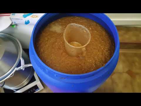 Видео: Море яблок. 120 литров сока. Стресс тест для соковыжималки Нептун.