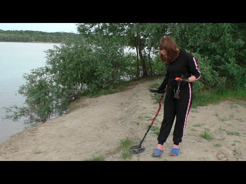 Видео: Поехали копать золото и серебро под мост, на берегу реки Иртыш