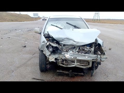 Видео: Geely MK-2.  Лобовой. Запчасти. Наборка.