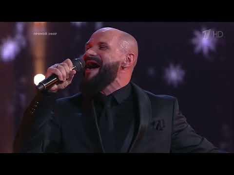 Видео: ВИКТОР КИРИЛЛОВ  «Свеча горела на столе»  Четвертьфинал  Шоу  "Голос"   Сезон 10